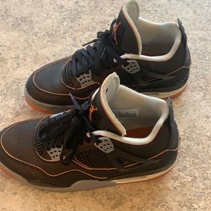 Jordan 4 Starfish Size 6.5Y or 8 Women